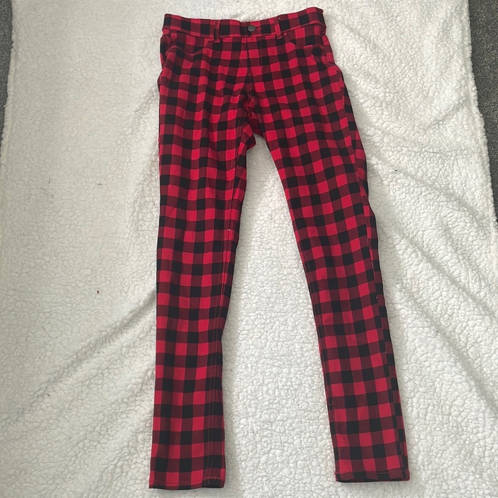 There a size extra large 14-16. There wonderful these also red & black checker.
